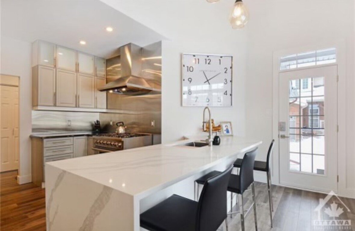 Elaborate 3 BED | Ottawa General Hospital / CHEO gallery image 4