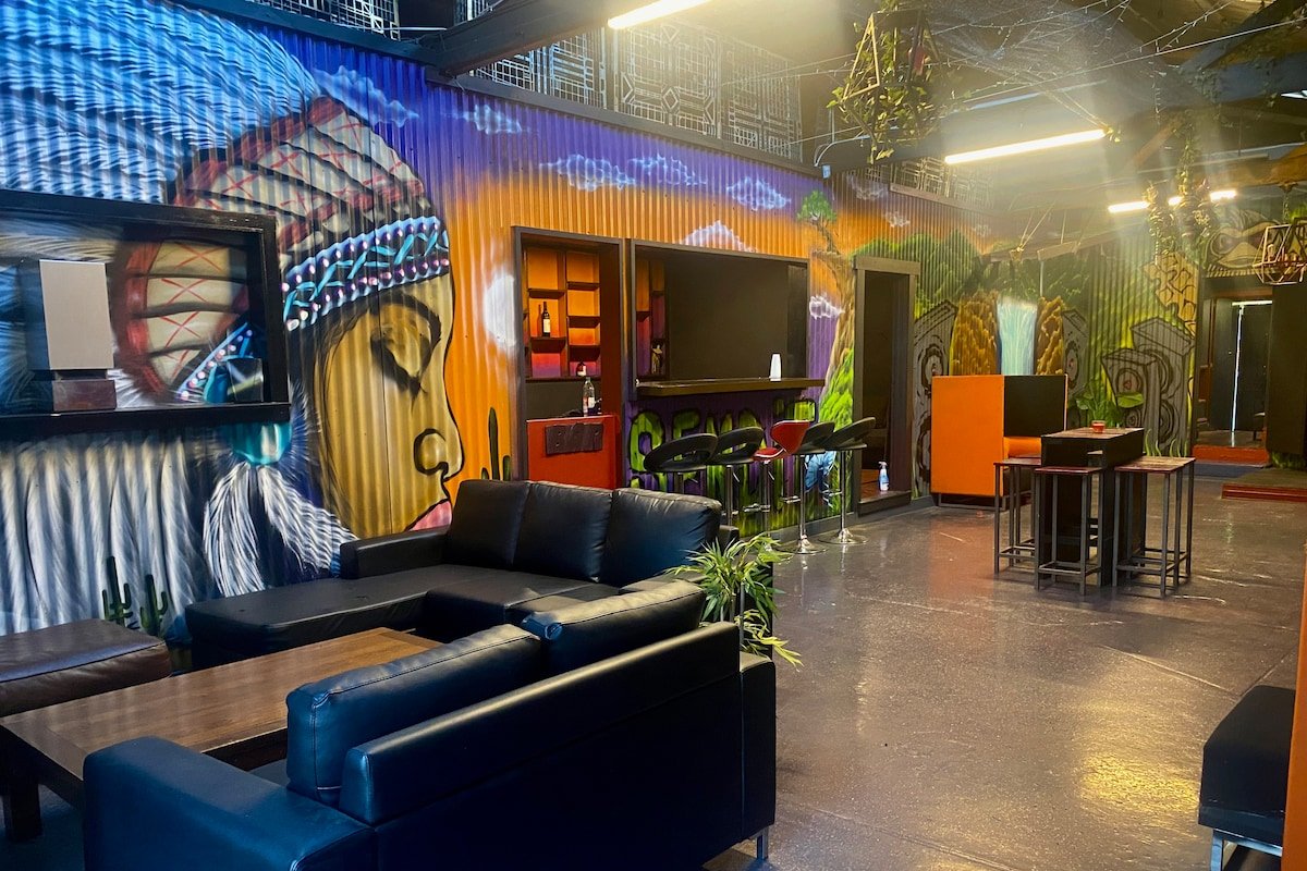 Venue, Party, Entertain, Stay gallery image 2