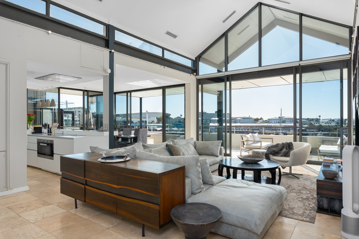 The Waterfront Marina – Penthouse 403 Paregon