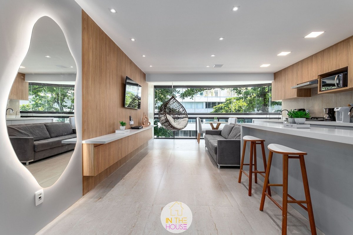 Beautiful apartment on Ipanema beach gallery image 2