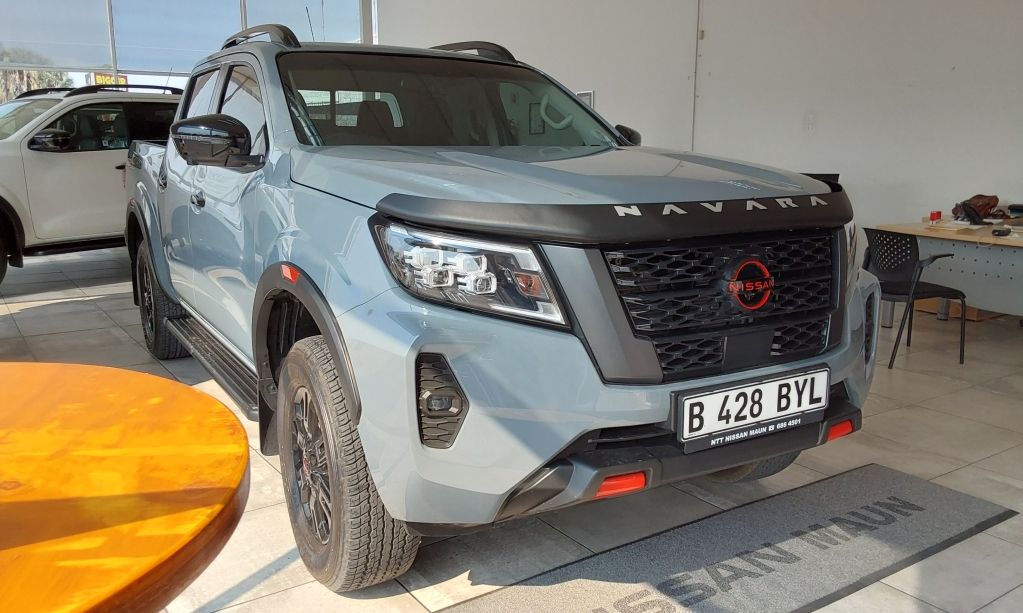 NISSAN NAVARA 2.5DDTI PRO-4X 4X4  for Sale in South Africa