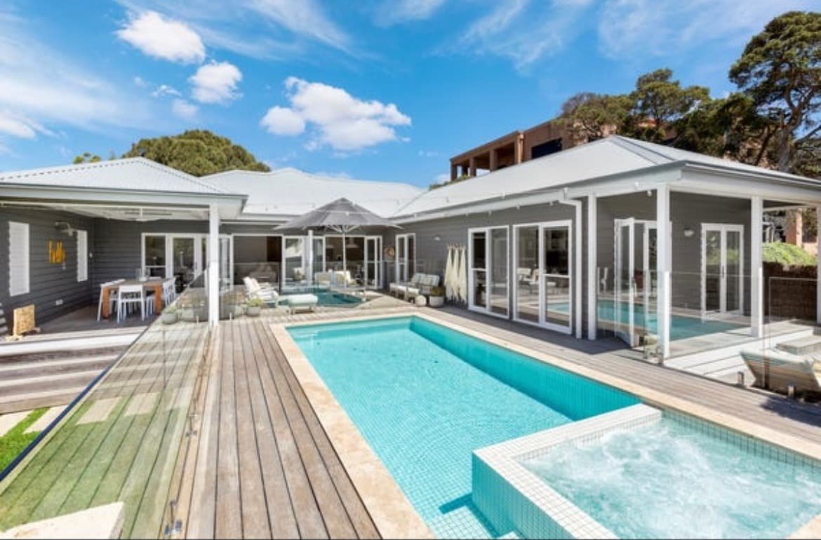 Villa Chill | Superior Style and Gas Heated Spa! gallery image 2