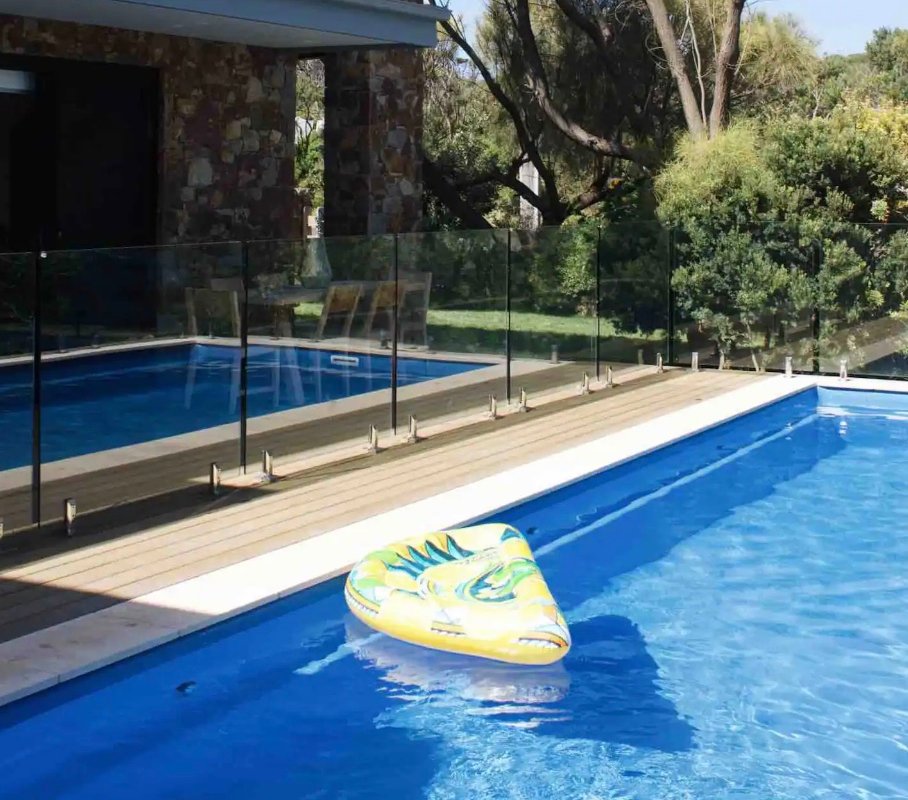 Stonewood – Pool & Walk to Beach