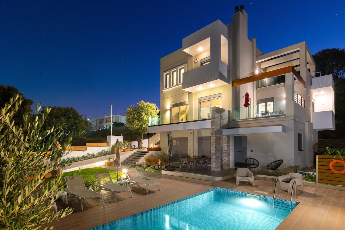 Terpsis Pool Villa gallery image 3