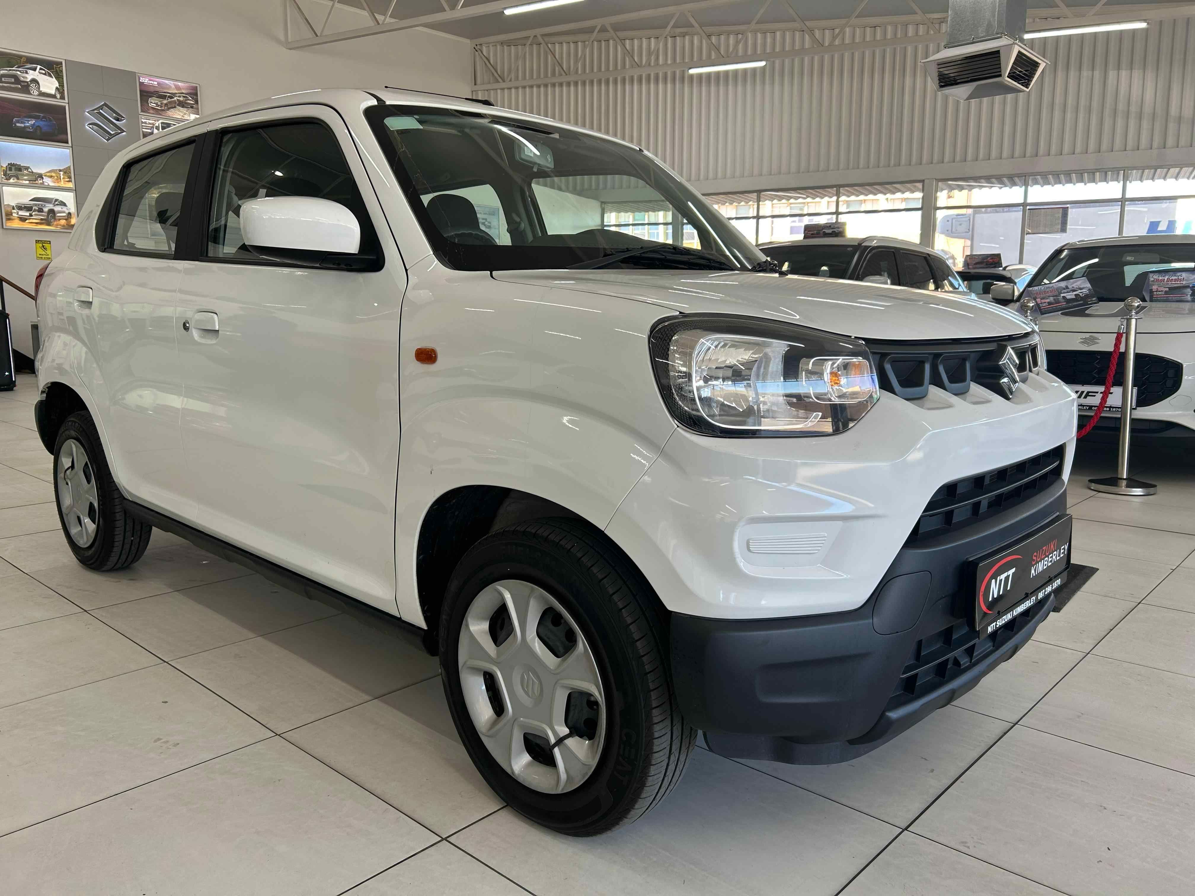 SUZUKI S-PRESSO 1.0 GL AMT for Sale in South Africa