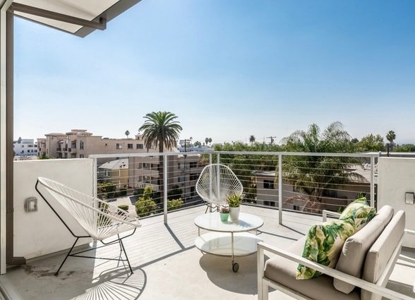 Hollywood Sign Views | Deluxe Townhome at Sunset gallery image 4