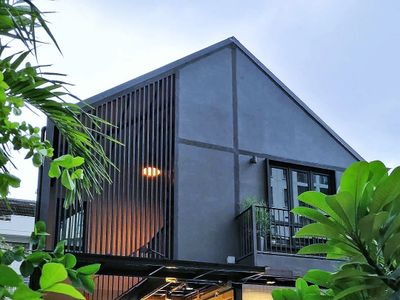 The BlackHouse for family,BTS Wongwianyai/Iconsiam