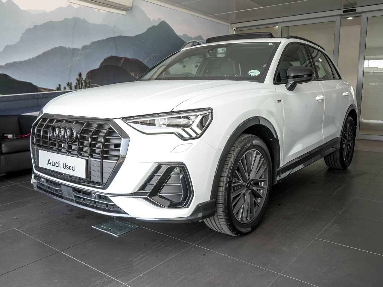 AUDI Q3 35 TDI S TRONIC BLACK EDITION for Sale in South Africa