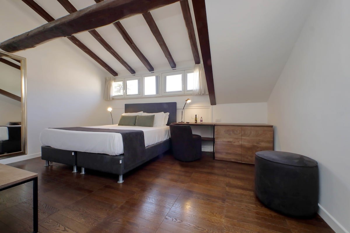 Penthouse Villa Corsini gallery image 3