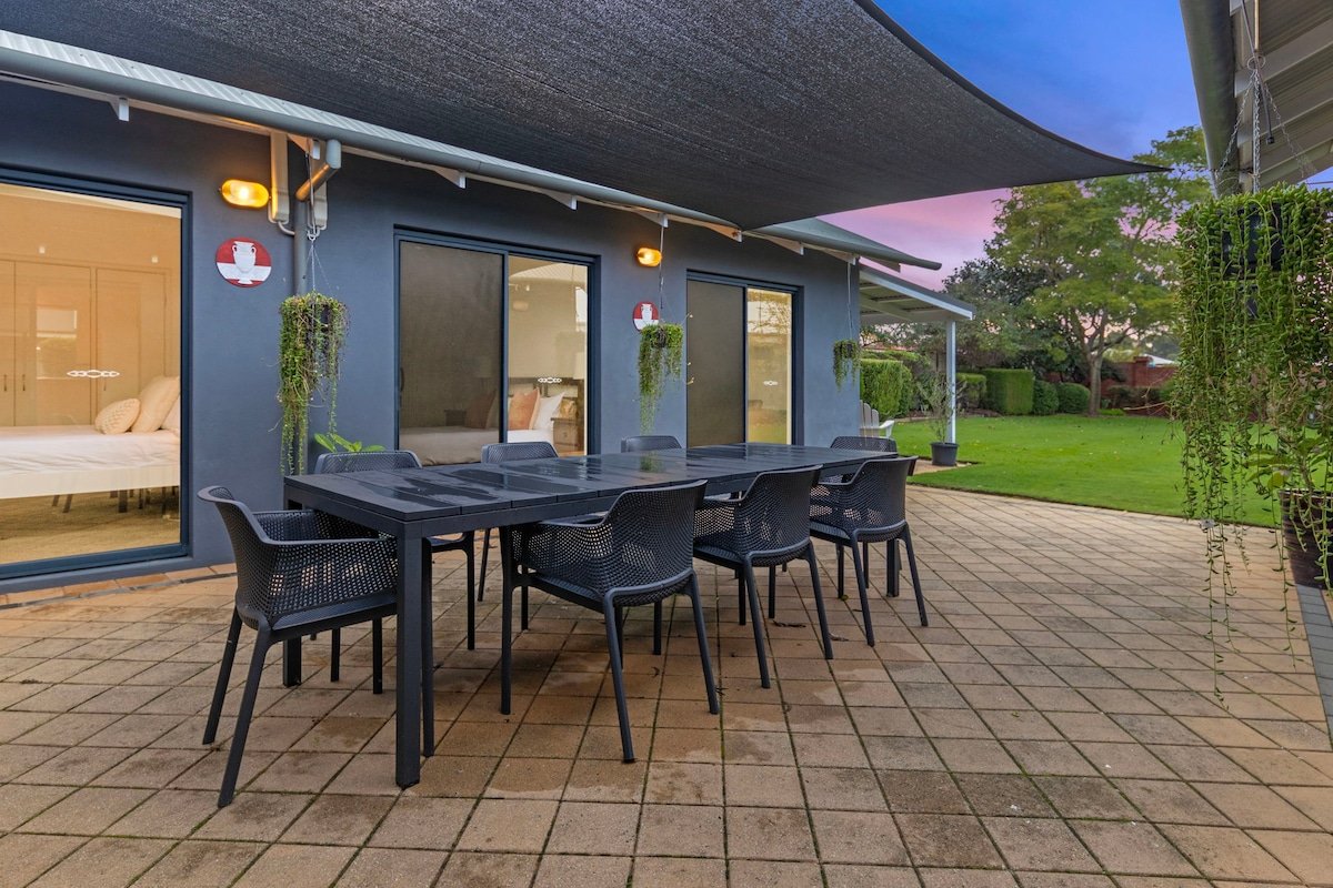 The Enclave—A Family Alfresco Retreat gallery image 5