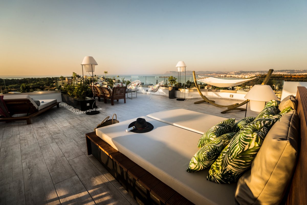 The Hill House | Seaview Luxury Villa