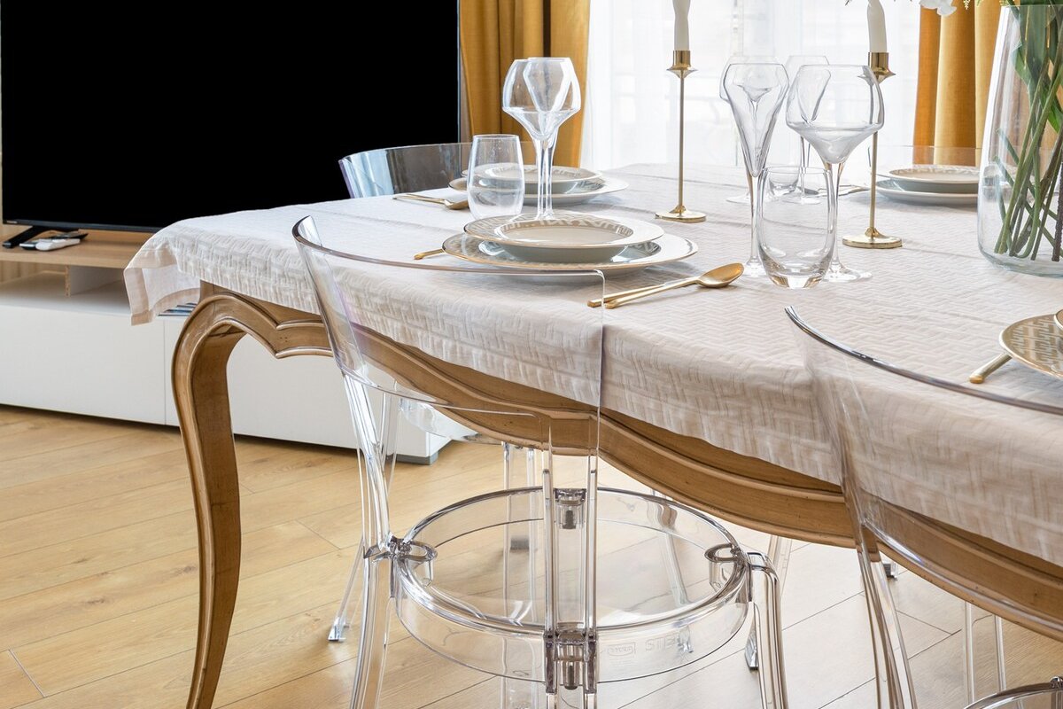 Modern&Charming Oxford Street Home lift access gallery image 4