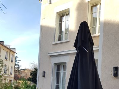 Lyon 4e Croix Rousse/ Maison-jardin 6/8 voyageurs