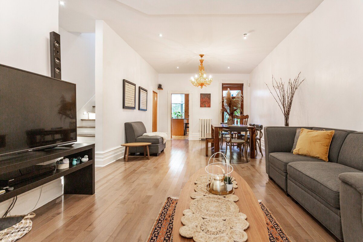 Victorian house, heart of downtown CITQ#301085 gallery image 4