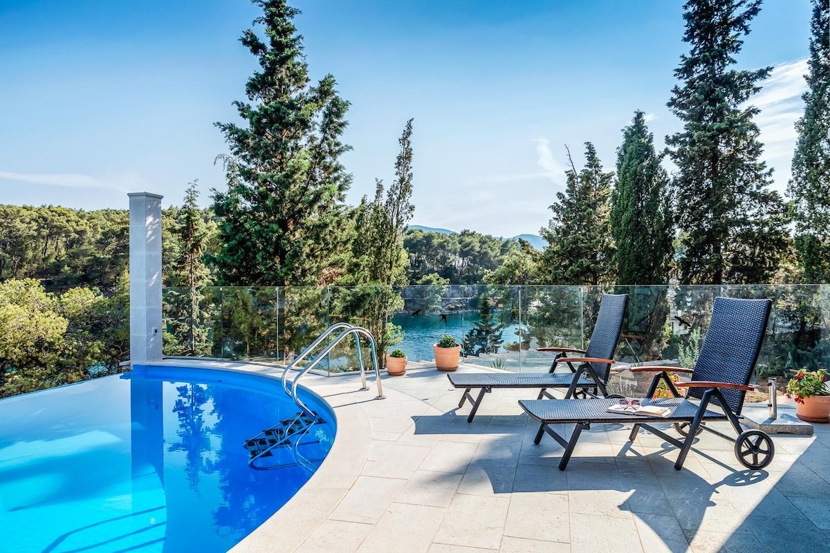 Villa Hvar Enigma gallery image 2