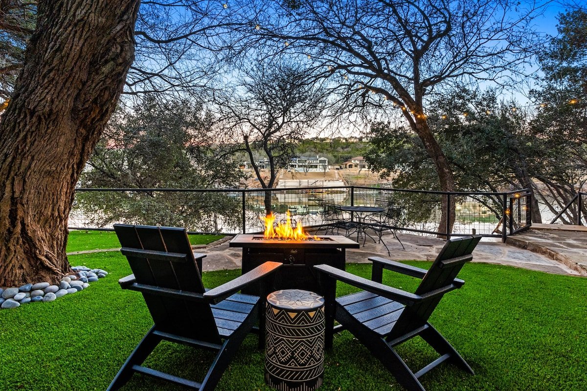 Gorgeous Lakehouse ~Private Boat Slip~ Lake Austin gallery image 4