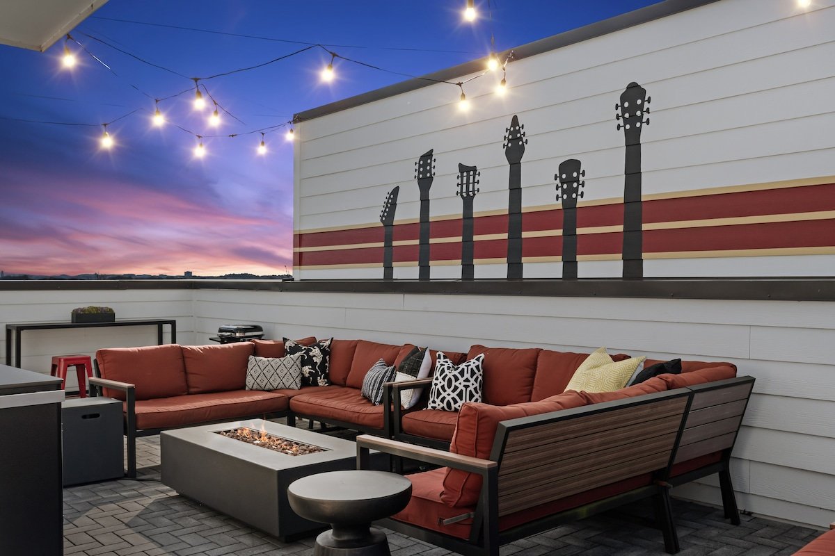 Cool Nashville Townhouse close to Downtown gallery image 2