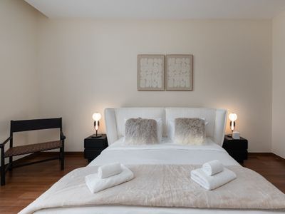 Stunning 3BR at the Palm w/ Beach Access