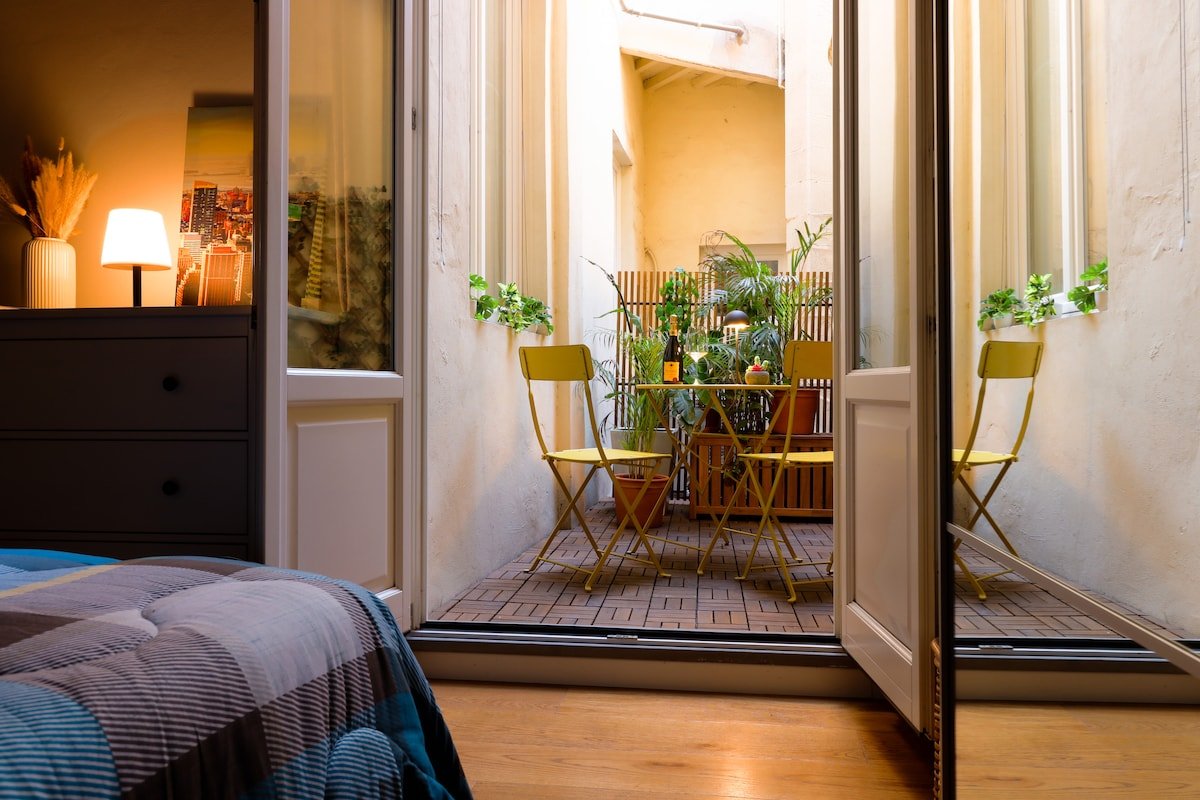 Florence Center Duomo King-size beds Jacuzzi gallery image 3