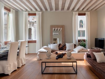 Bridge of Sighs luxurious apartment