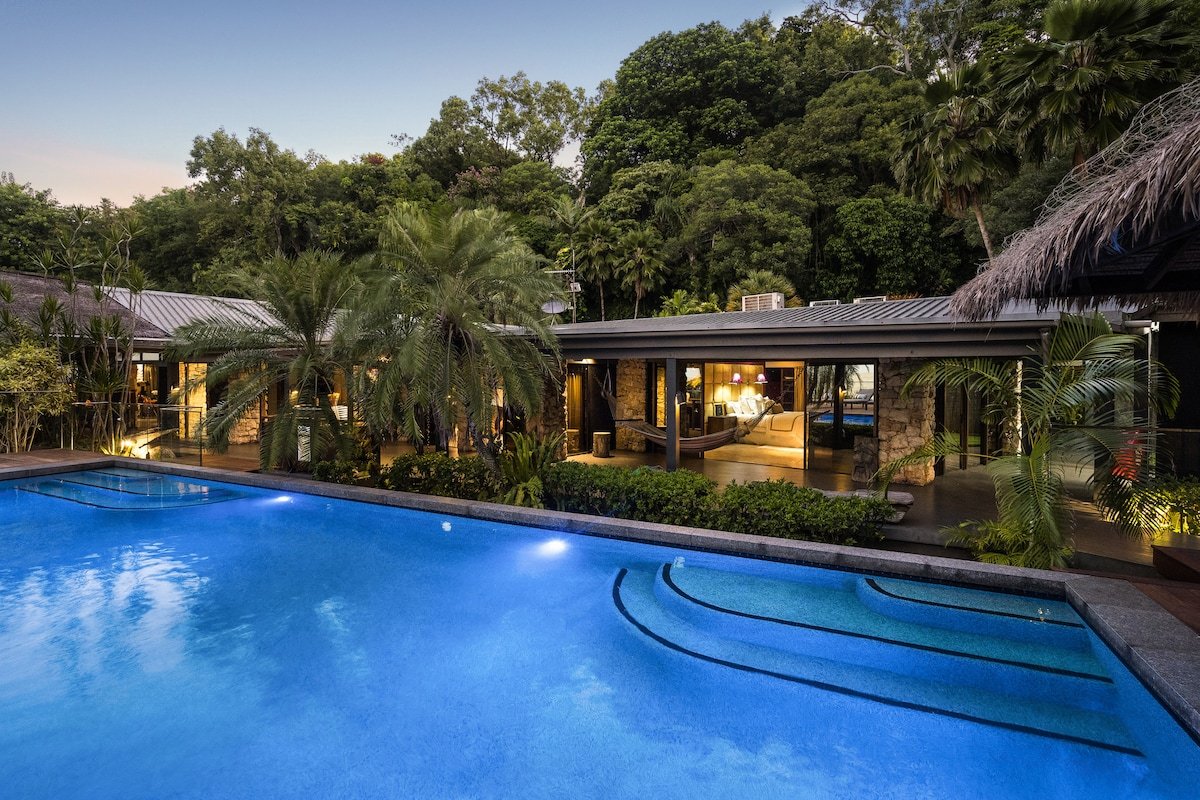 Trinity Beach Palace gallery image 5