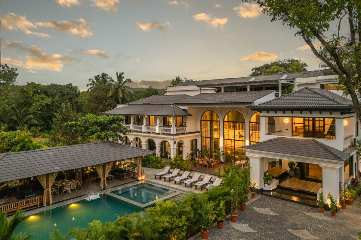 Ultra Lux Casa Dos Reis+Lawn+Pool+BBQ+Cook@Vagator