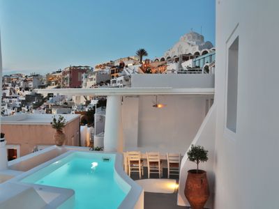 Five Bedroom villa with jacuzzis and swimming pool