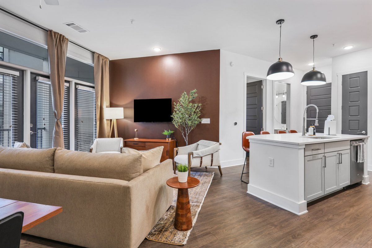 On The Corner of BOHO and SoBro – 0.5 mile to BDWY