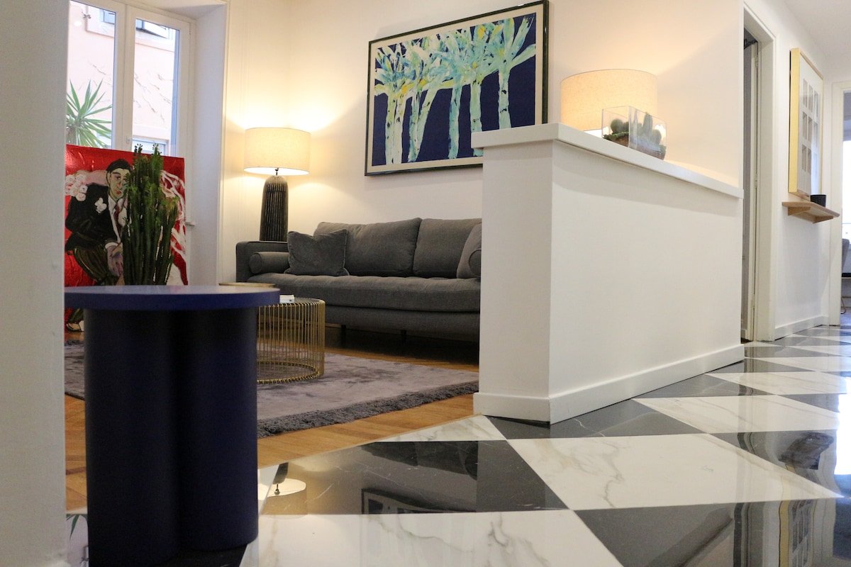 Trevi Fountain Luxury Flat gallery image 4