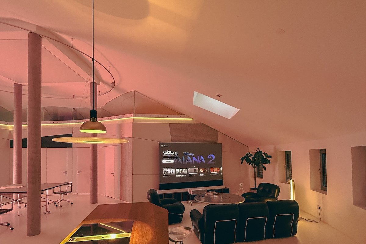 Penthouse in Water Tower – 360° Skyline View gallery image 3