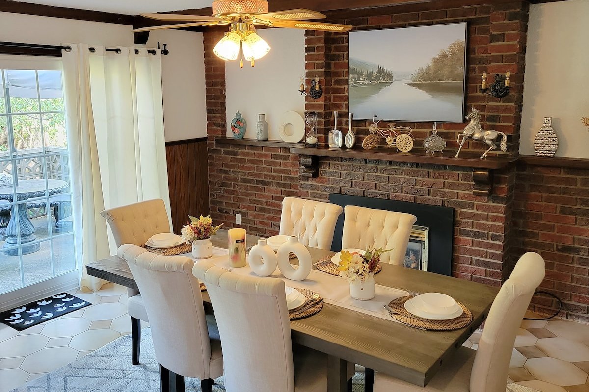 4BR Apt,1st Floor, 9 people stay, private garden gallery image 5