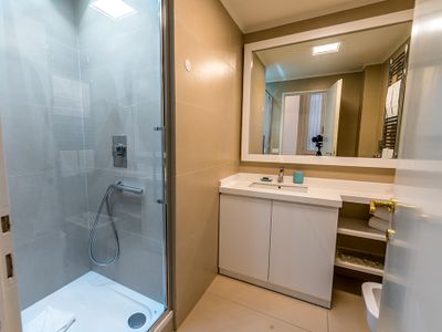 Vittoria Top Family for 6 near Spanish steps