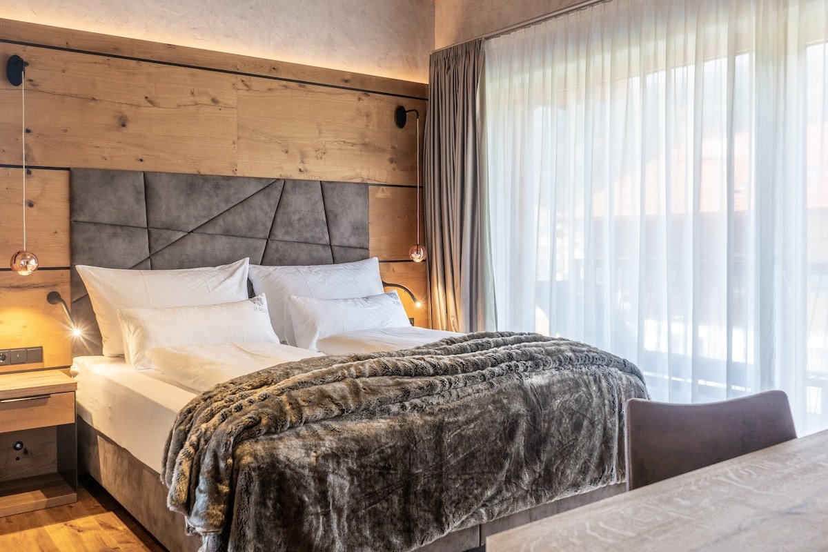 Purest Harmony gallery image 2