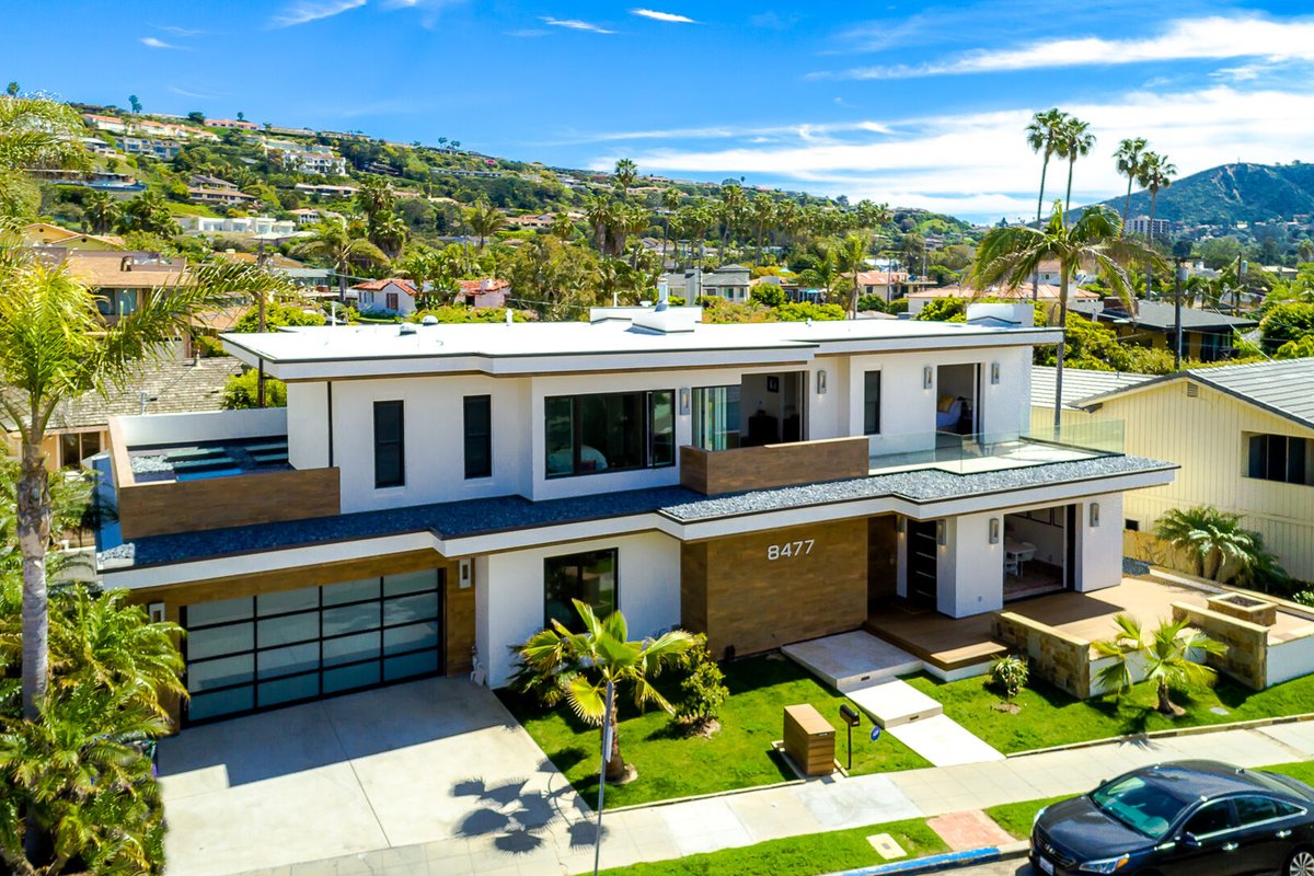 Dolphin Sunset total Luxury in La Jolla Shores!