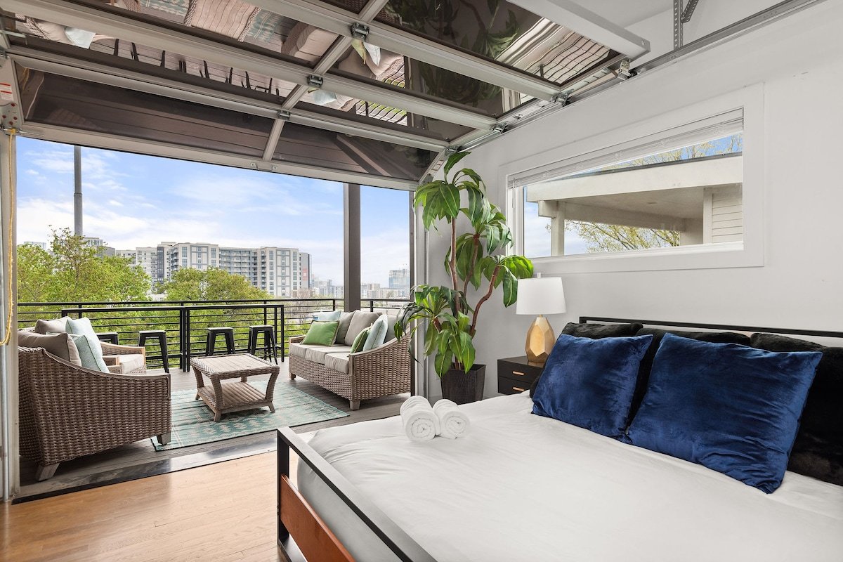 Skyline Views – Closest Neighborhood to Broadway! gallery image 3