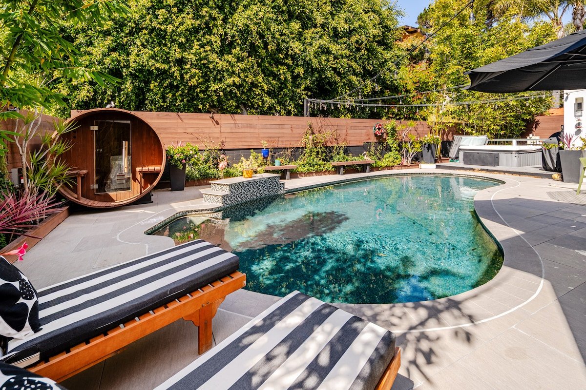 Pacific Beach Family Fun House gallery image 2