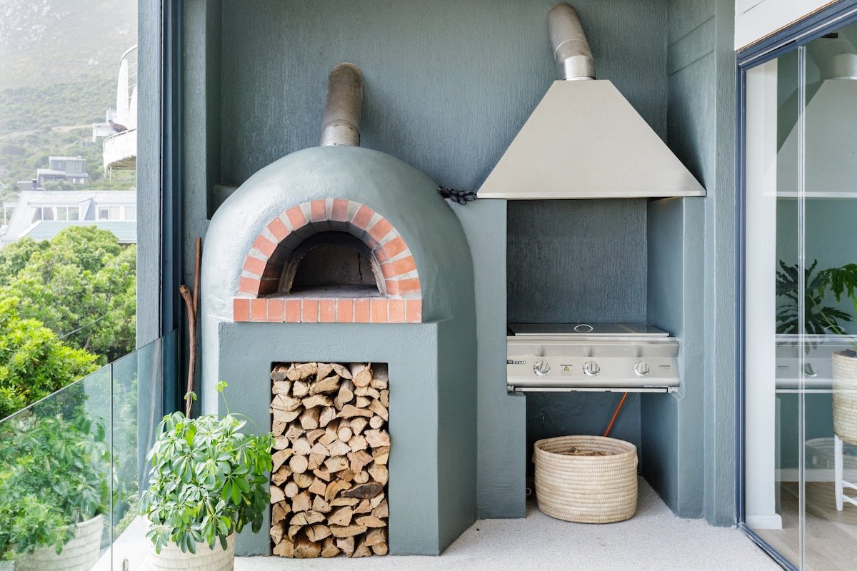 Beachfront Showhome with Sun-Soaked Terraces gallery image 5