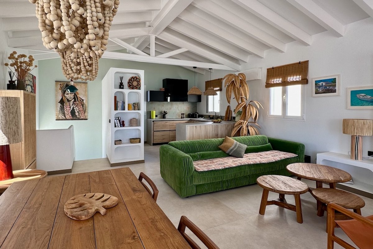 NoBeVIP – House on the beach Punta Prima gallery image 3