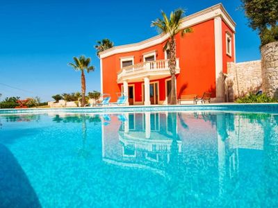 Villa Rosa-Luxury Villa with pool