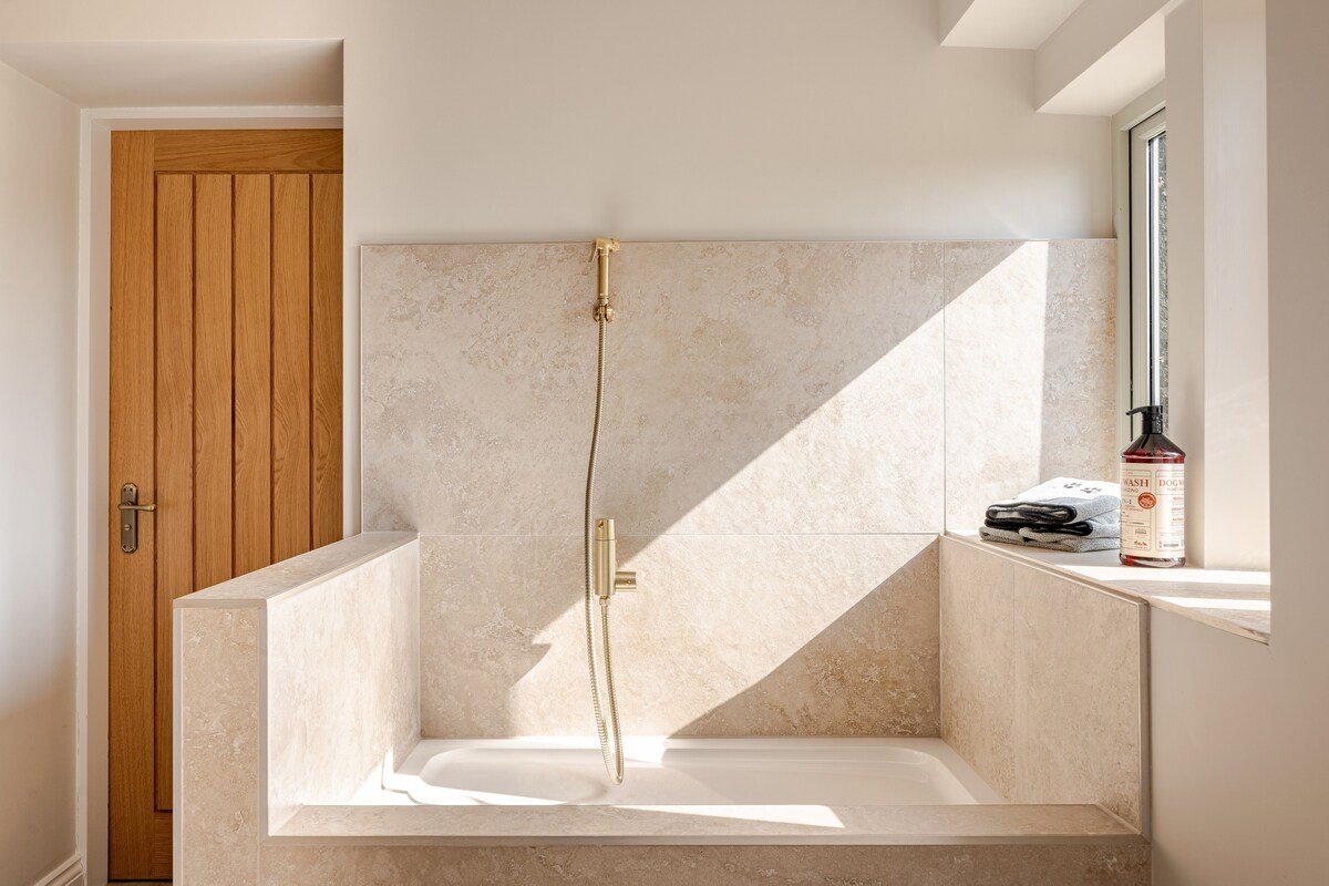 Stunning views at Rye Top Farm – with two hot tubs gallery image 5