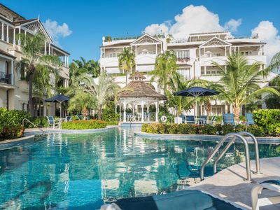 Lusca at Schooner Bay