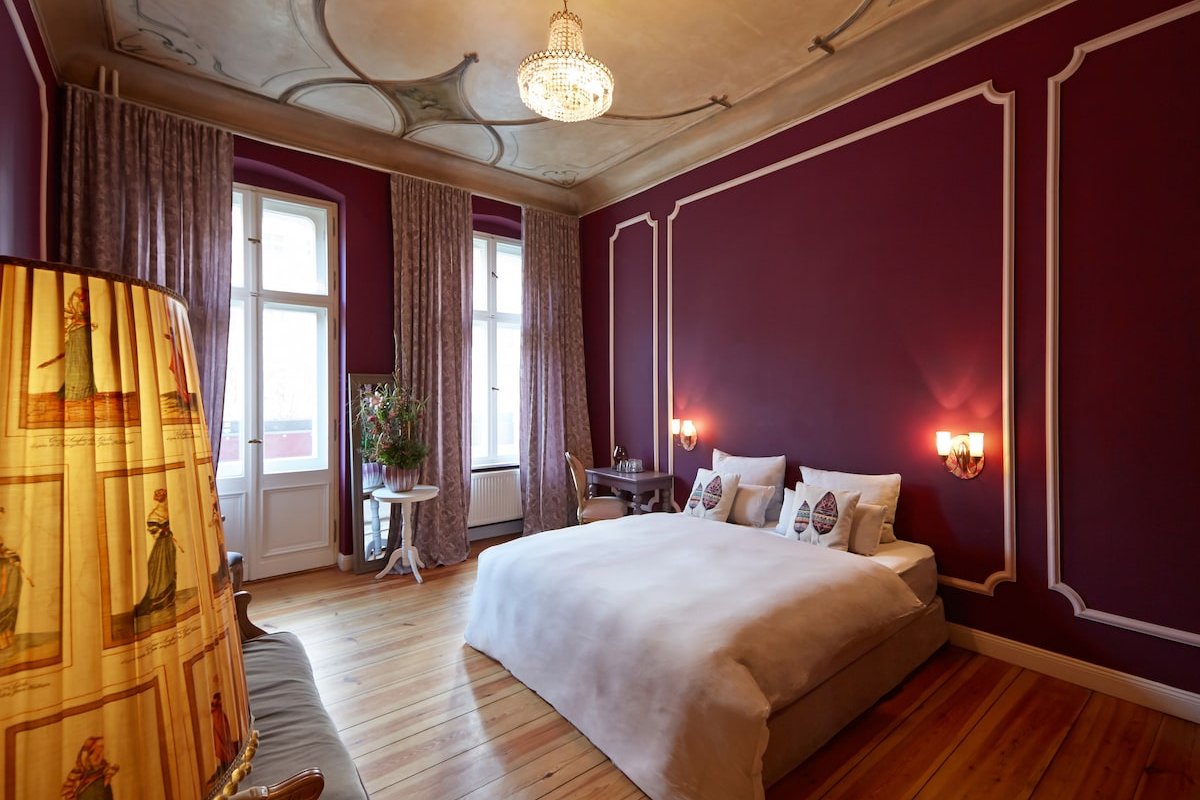 LINNEN SUITE gallery image 2