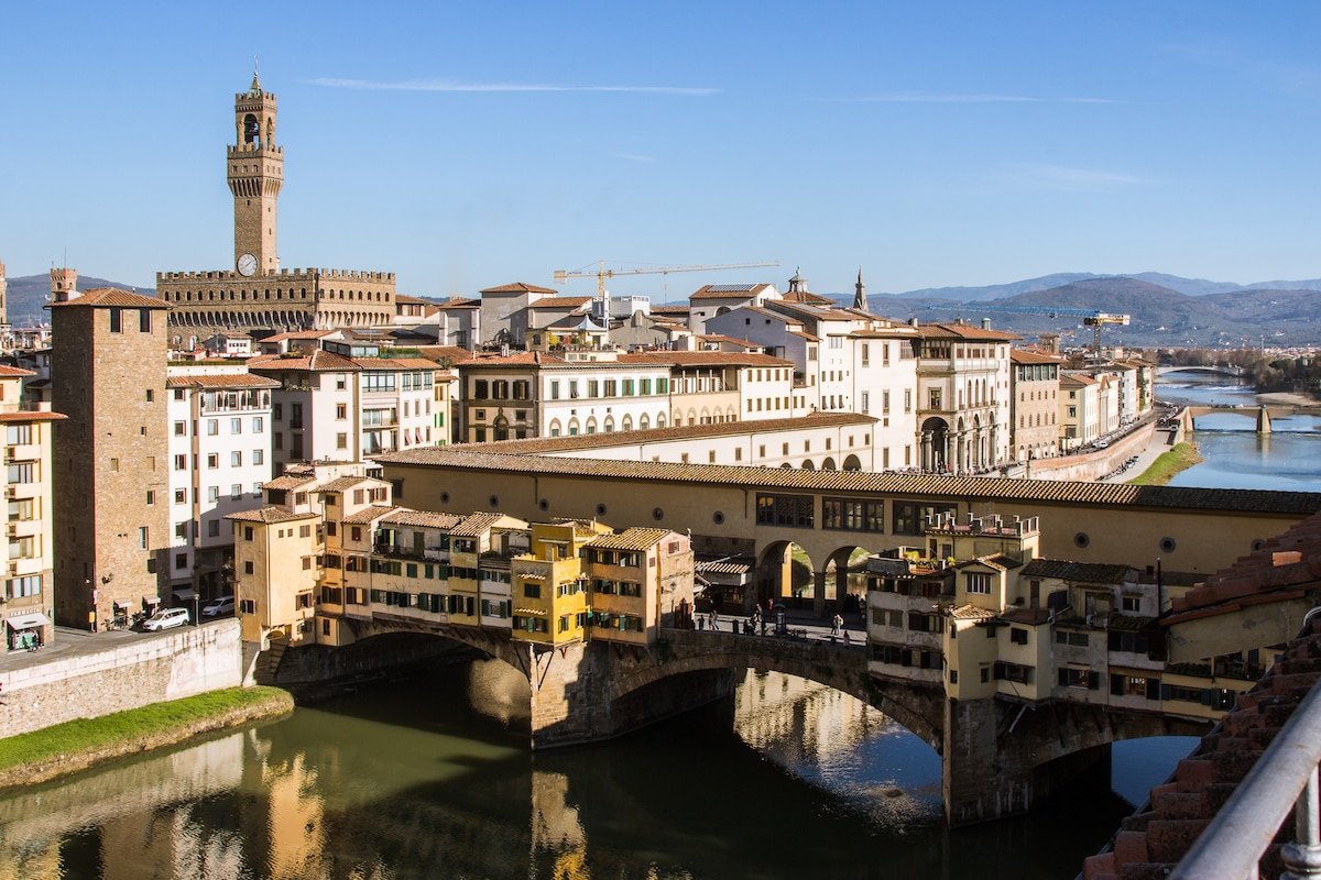 Ponte Vecchio Penthouse with breathtaking Terrace gallery image 5