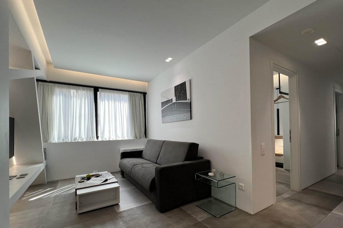 The Dazzling Glimpse Acropolis Suites 302 gallery image 5