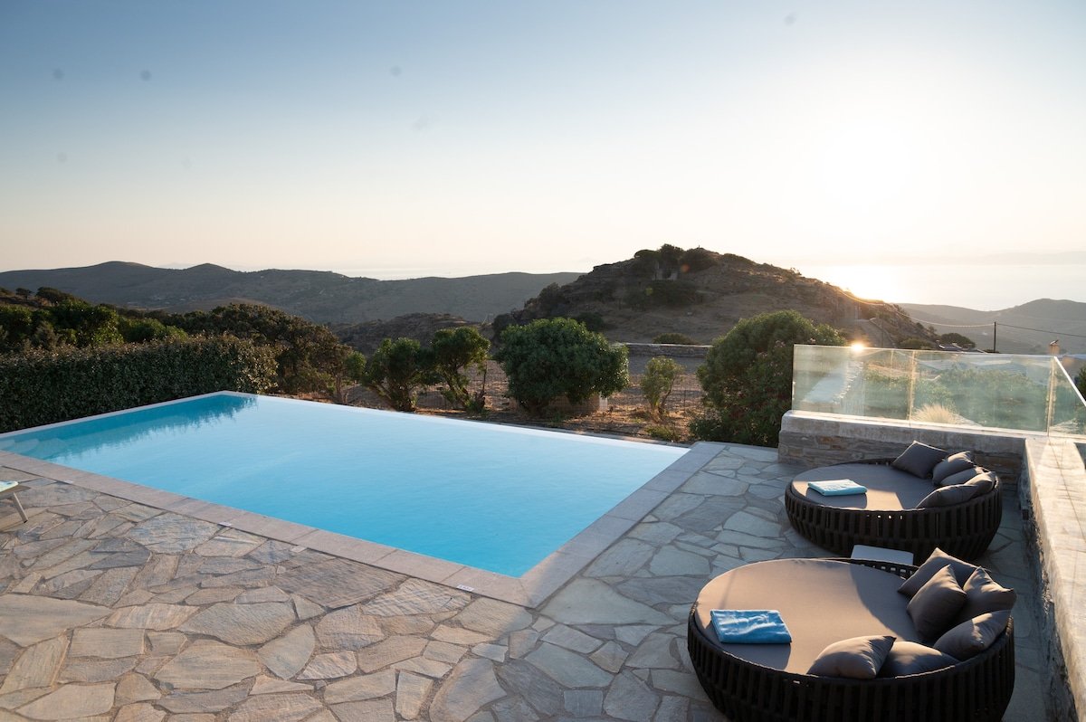 Villa Kyparissi in the island Kea gallery image 4