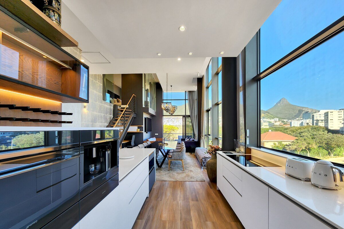 Stylish Mouille Point-2 Bedroom gallery image 4