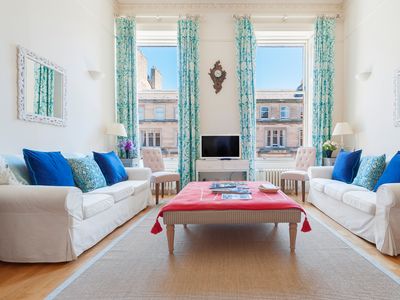 Elegant 2 Bedroom Central Apartment with Parking