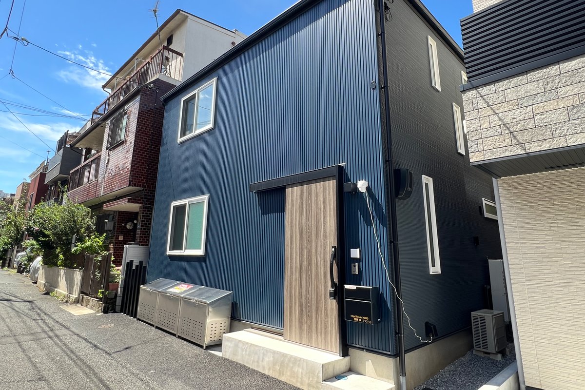 【新宿・電車3分/渋谷・電車10分/新大久保駅・徒歩5分】最大9名/75㎡/新築デザイナーズハウス