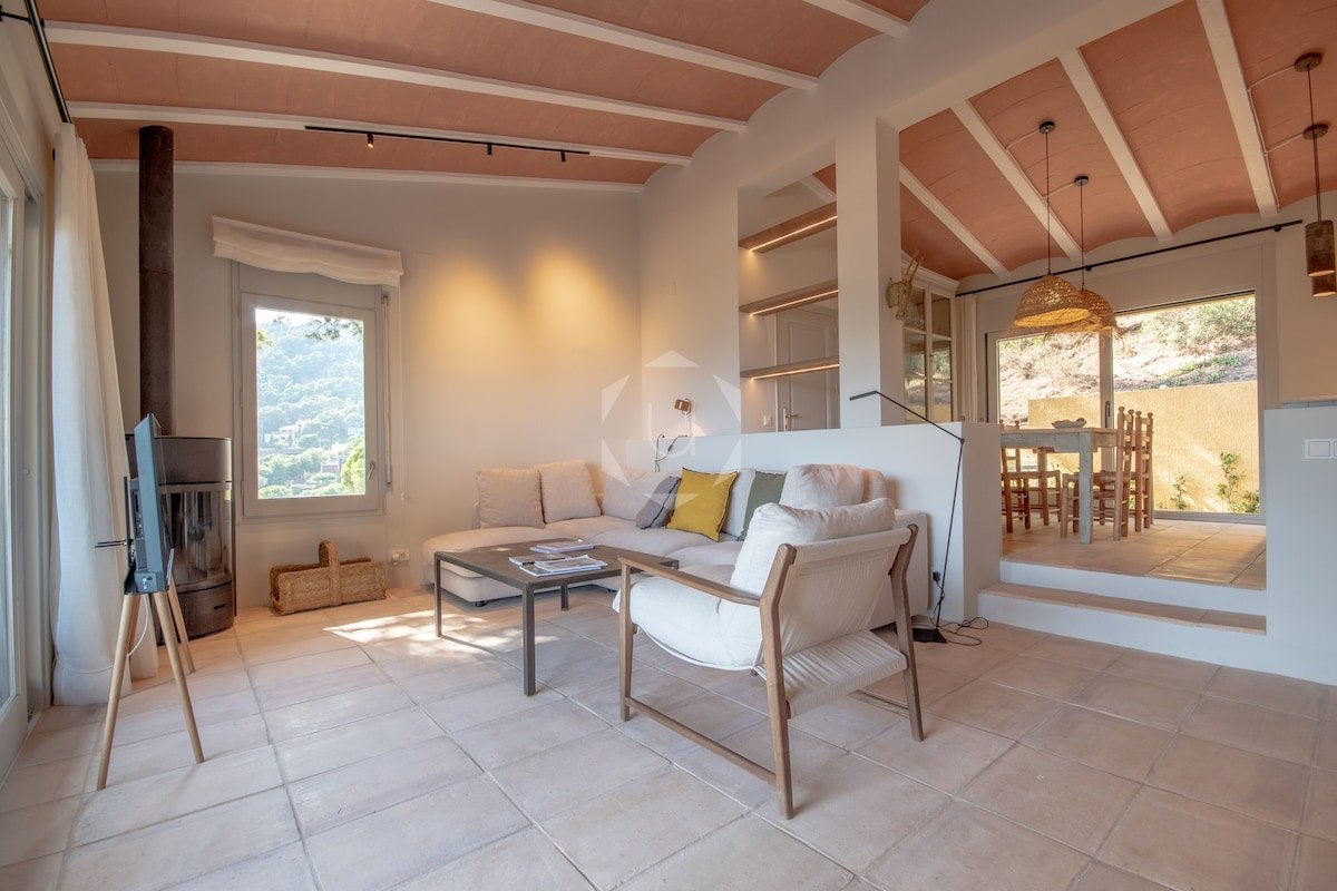 Aiguafreda – infinity pool, remodeled, seaviews gallery image 3