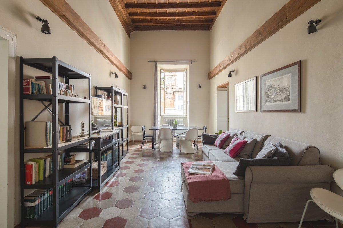 Appartamento di design a Trastevere con terrazzo privato e vista spettacolare gallery image 2